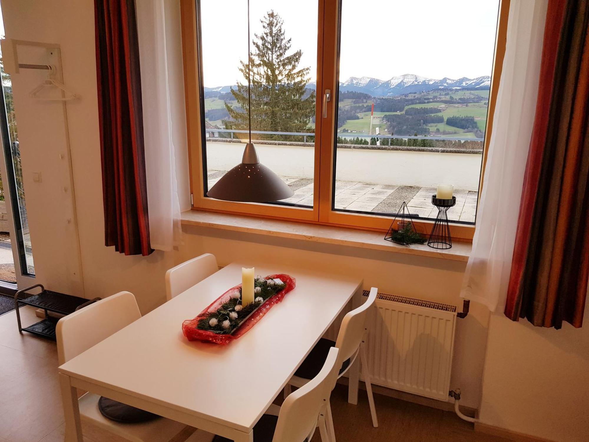 Schoenblick Hotel Garni Ferienwohnungen Линденберг-им-Алльгой Номер фото