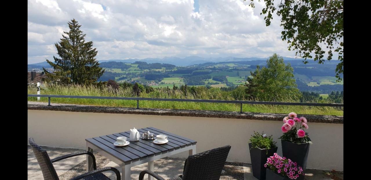 Schoenblick Hotel Garni Ferienwohnungen Линденберг-им-Алльгой Экстерьер фото